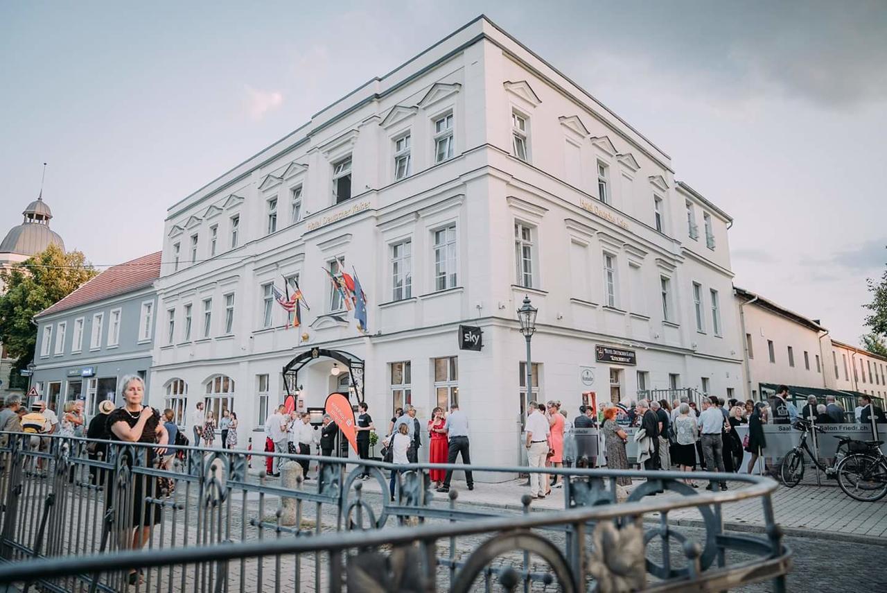 Hotel & Restaurant "Deutscher Kaiser" 페를레베르크 외부 사진