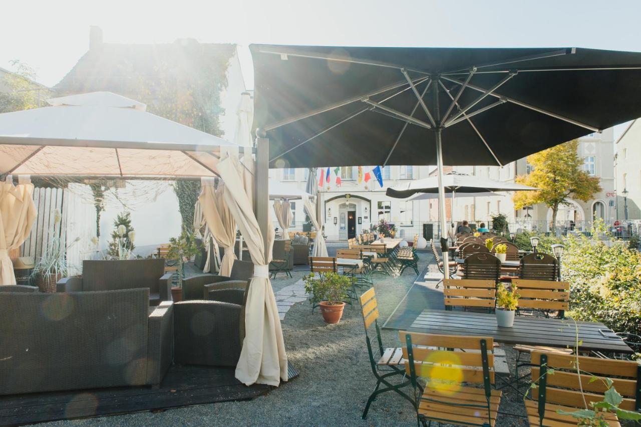 Hotel & Restaurant "Deutscher Kaiser" 페를레베르크 외부 사진